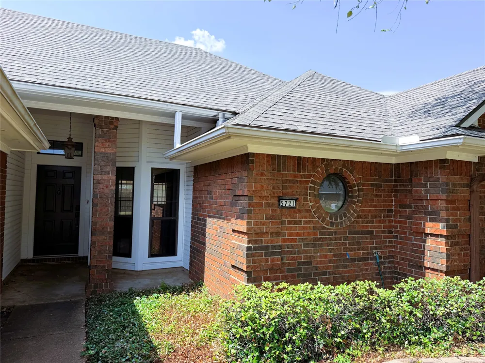 5721 Bluebonnett Drive Bossier City, LA 71112