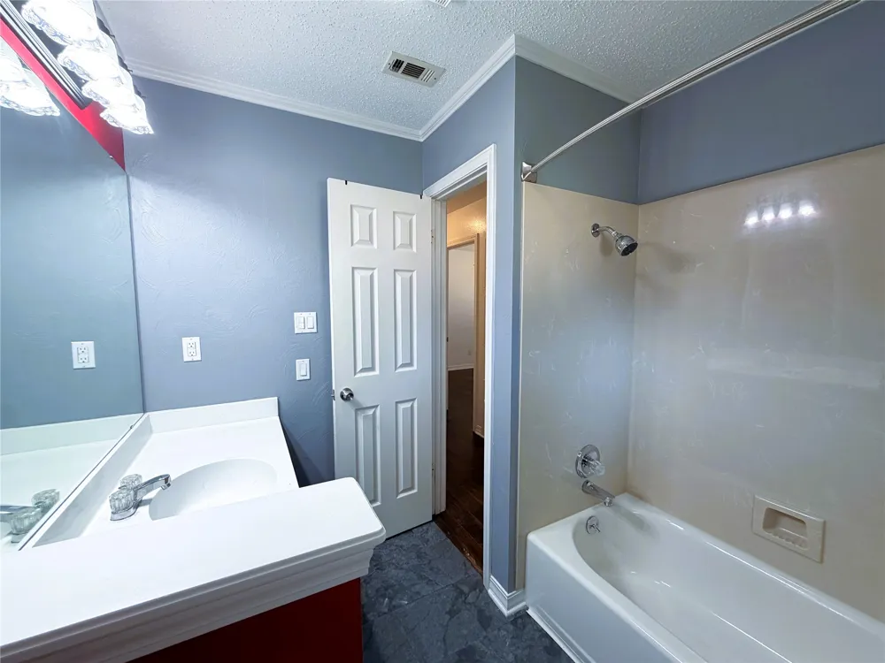 5721 Bluebonnett Drive Bossier City, LA 71112