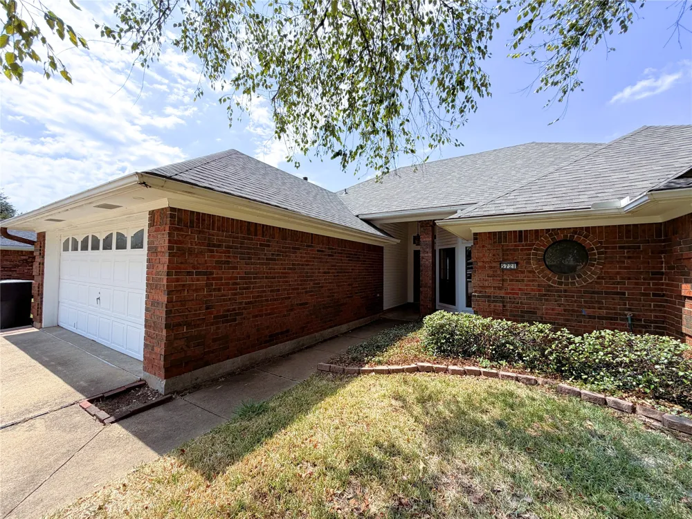 5721 Bluebonnett Drive Bossier City, LA 71112
