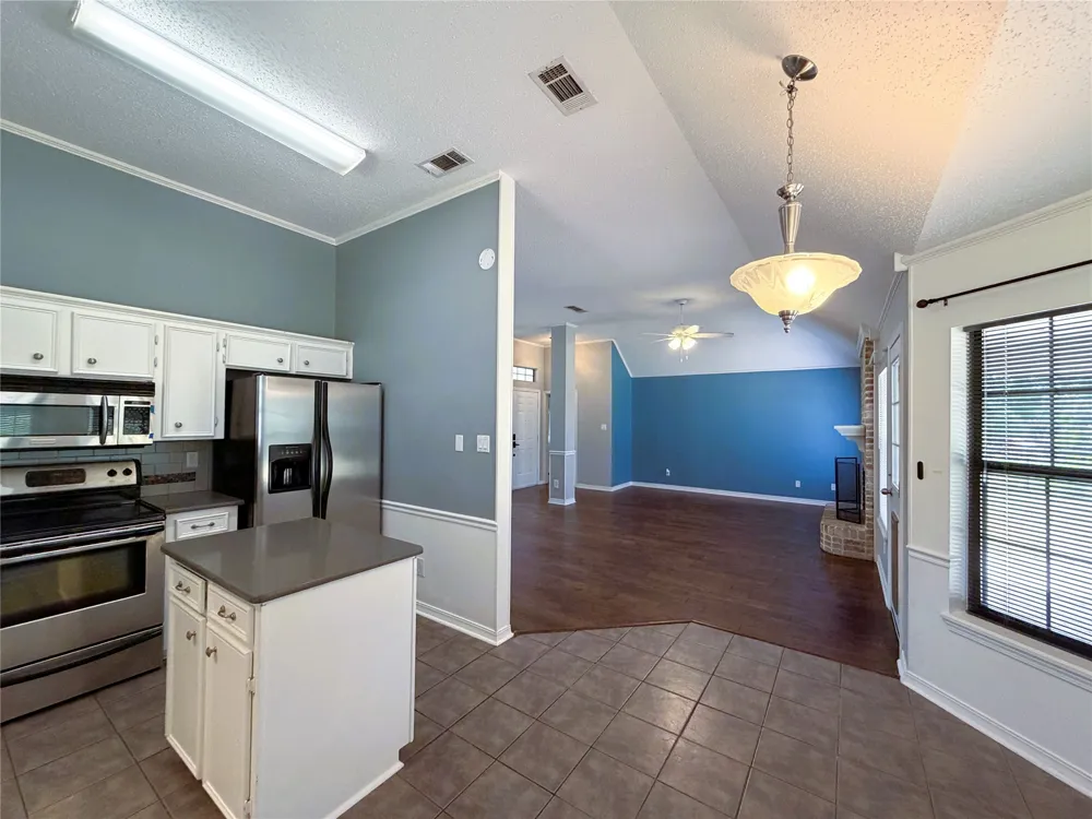 5721 Bluebonnett Drive Bossier City, LA 71112