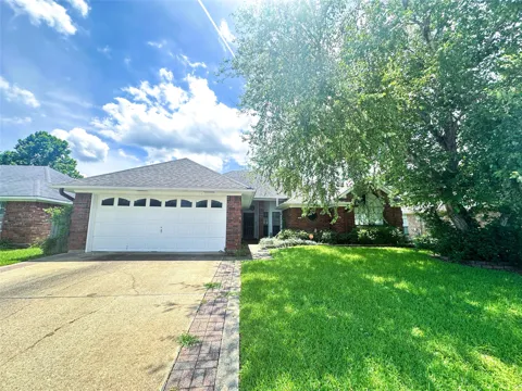 5721 Bluebonnett Drive