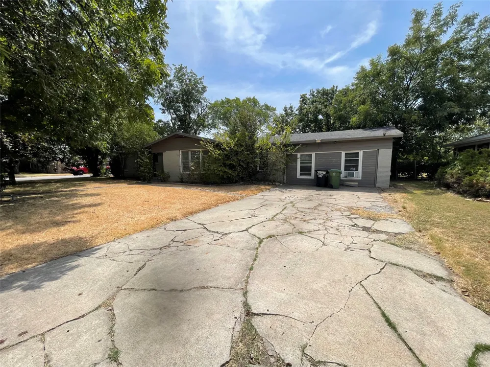 4340 Cummings Drive North Richland Hills, TX 76180