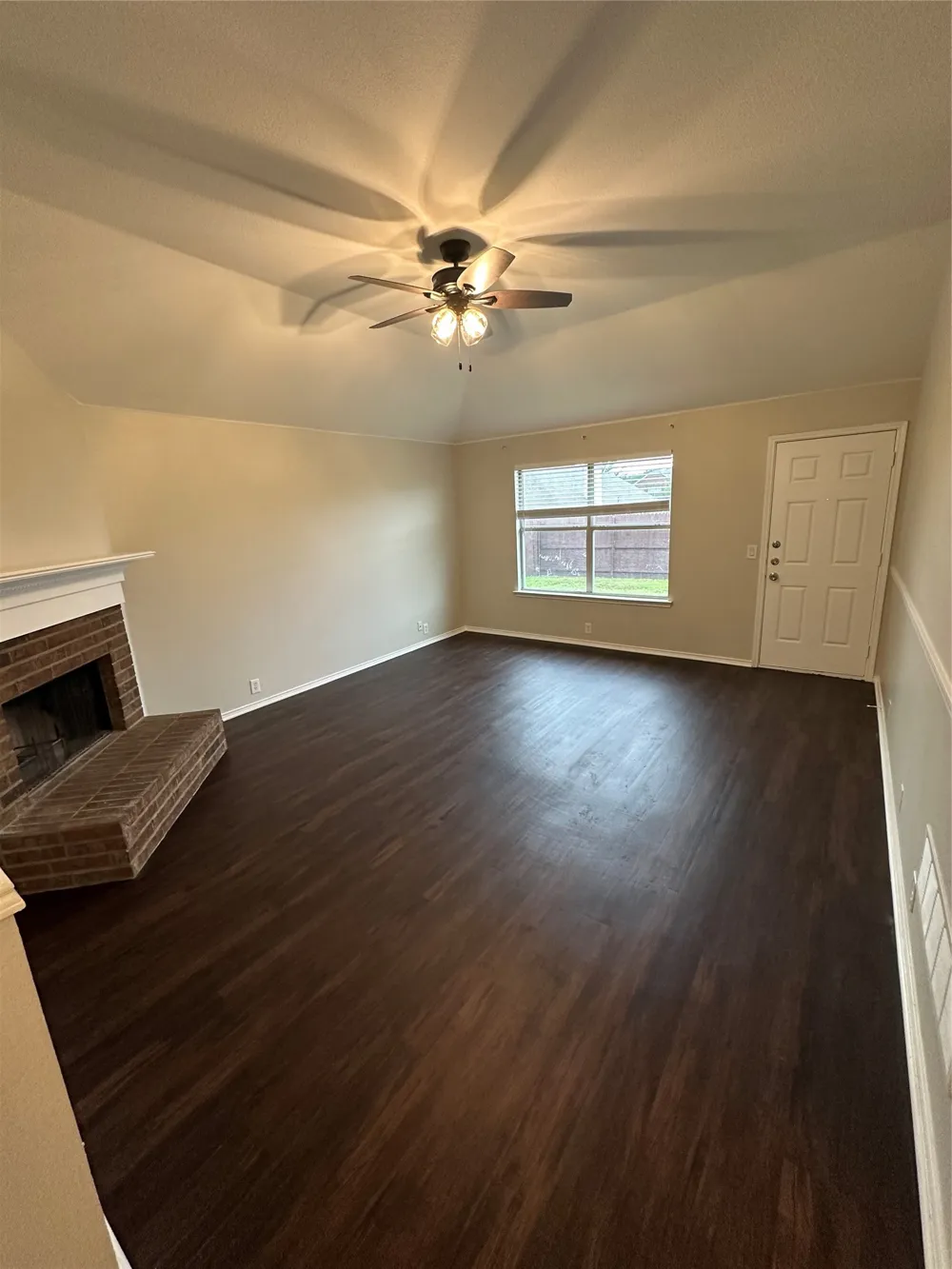 109 Fallen Rock Drive Waxahachie, TX 75165