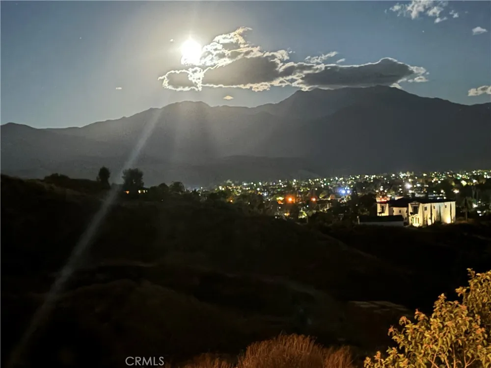 300 Anderson Drive Hemet, CA 92544