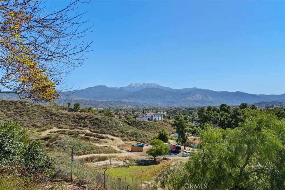 300 Anderson Drive Hemet, CA 92544