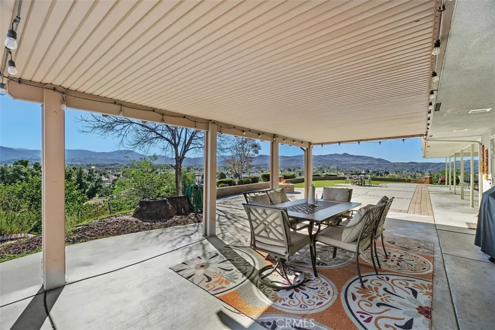 300 Anderson Drive Hemet, CA 92544