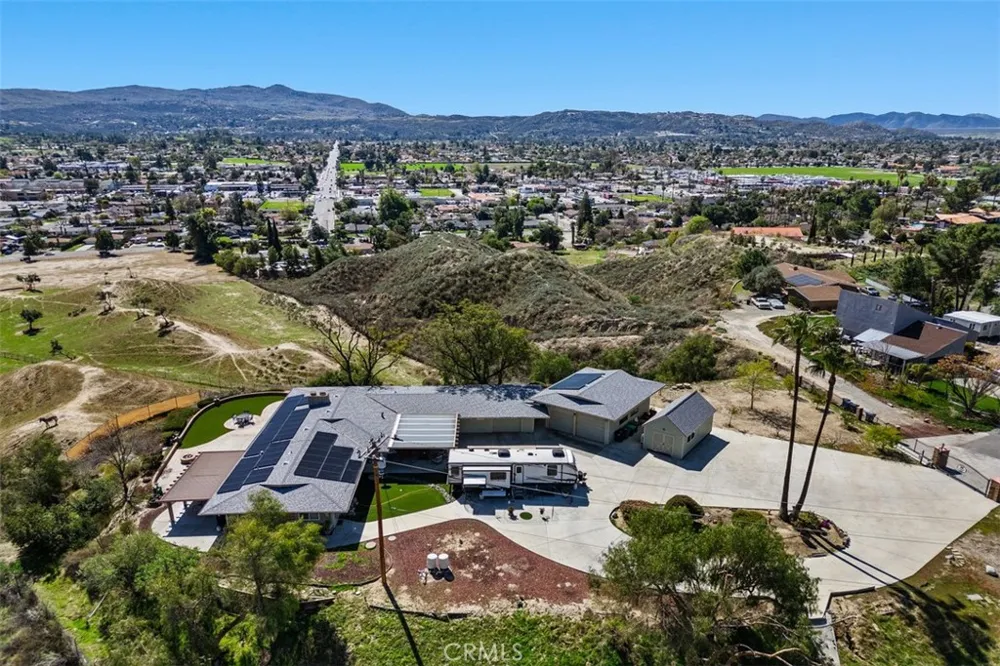 300 Anderson Drive Hemet, CA 92544