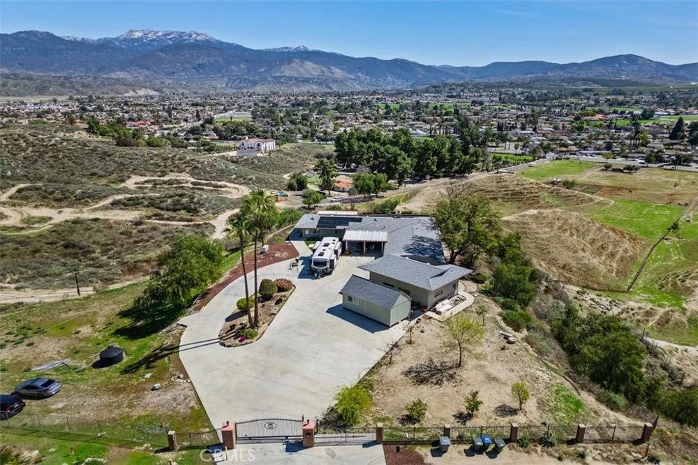 300 Anderson Drive Hemet, CA 92544