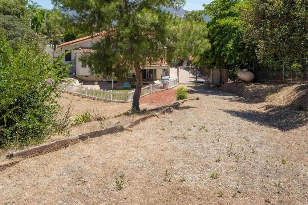 23945 Nectar Way Ramona, CA 92065