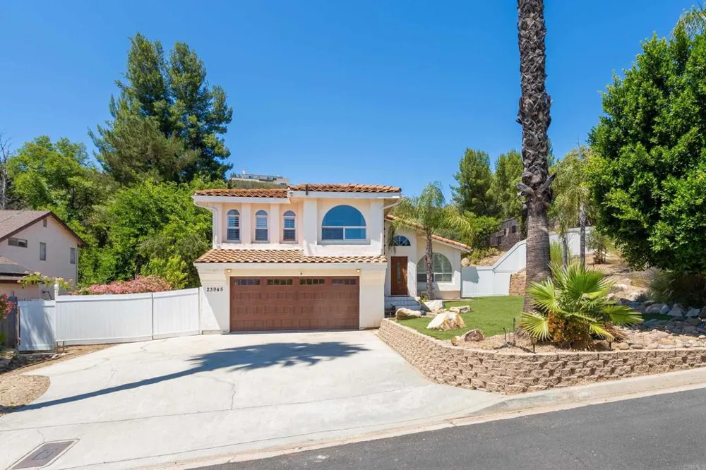 23945 Nectar Way Ramona, CA 92065