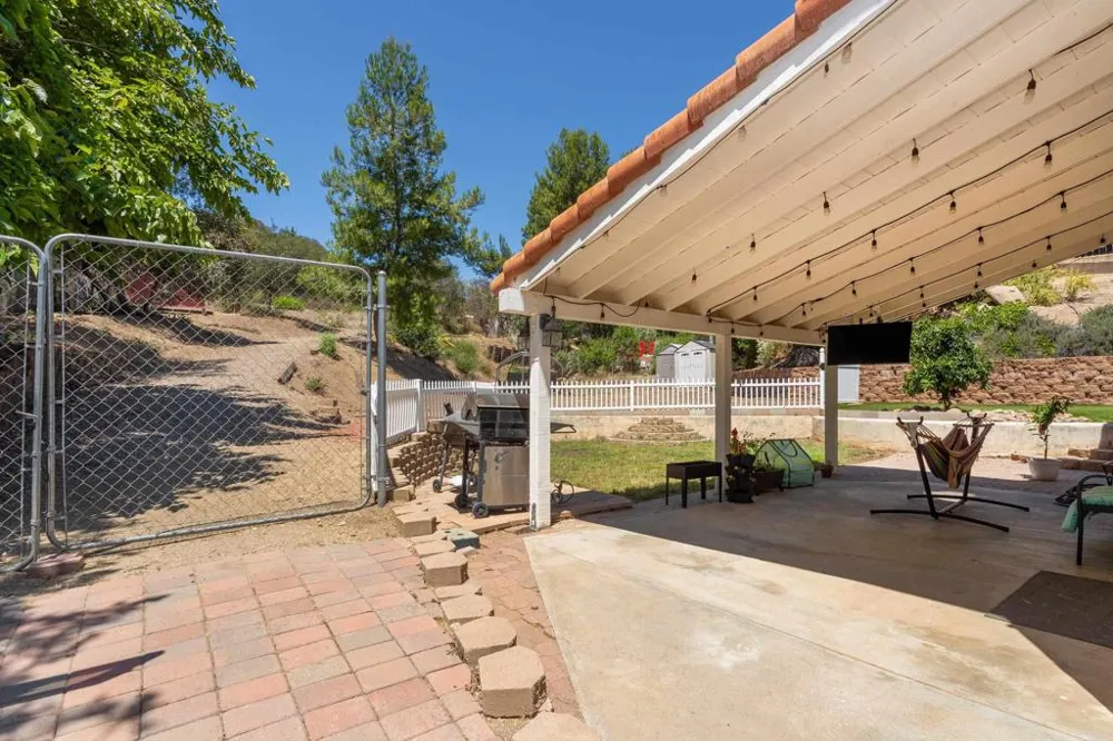 23945 Nectar Way Ramona, CA 92065