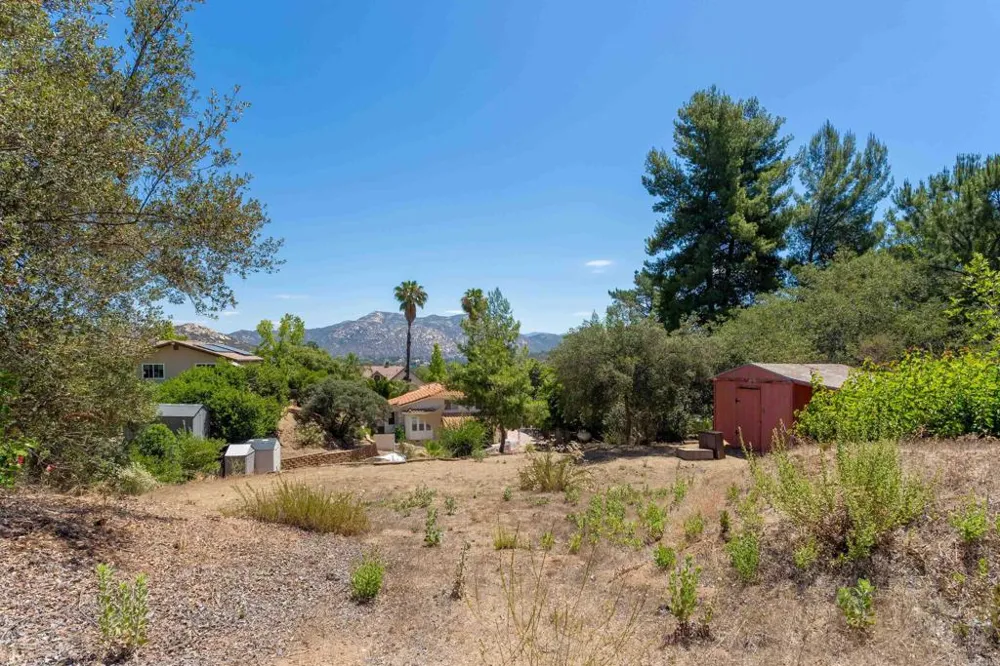 23945 Nectar Way Ramona, CA 92065