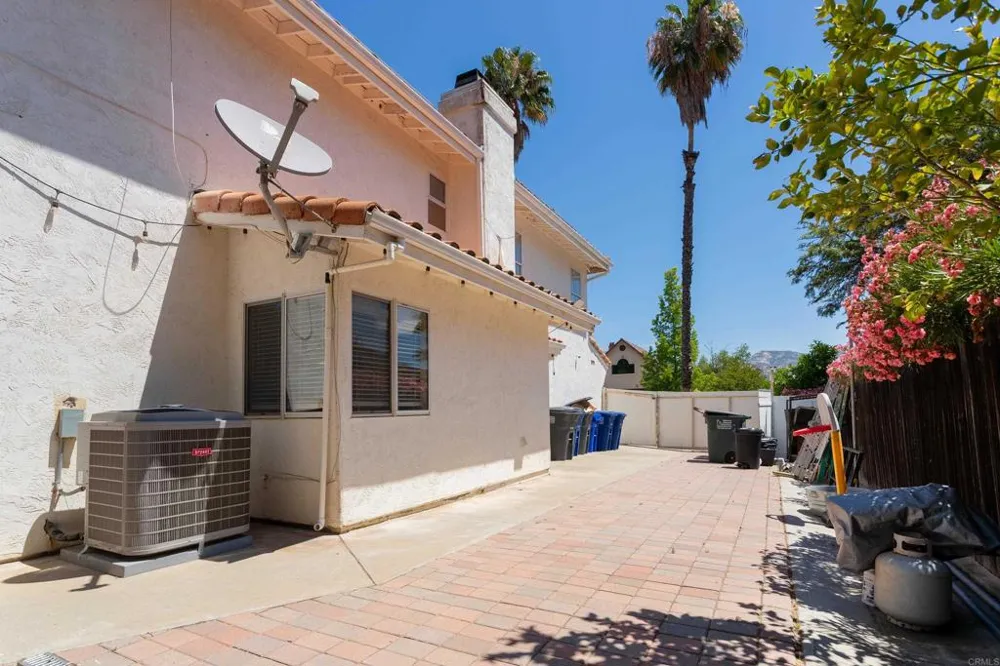 23945 Nectar Way Ramona, CA 92065