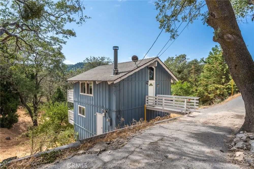 29199 Lake Brook Cedar Glen, CA 92321
