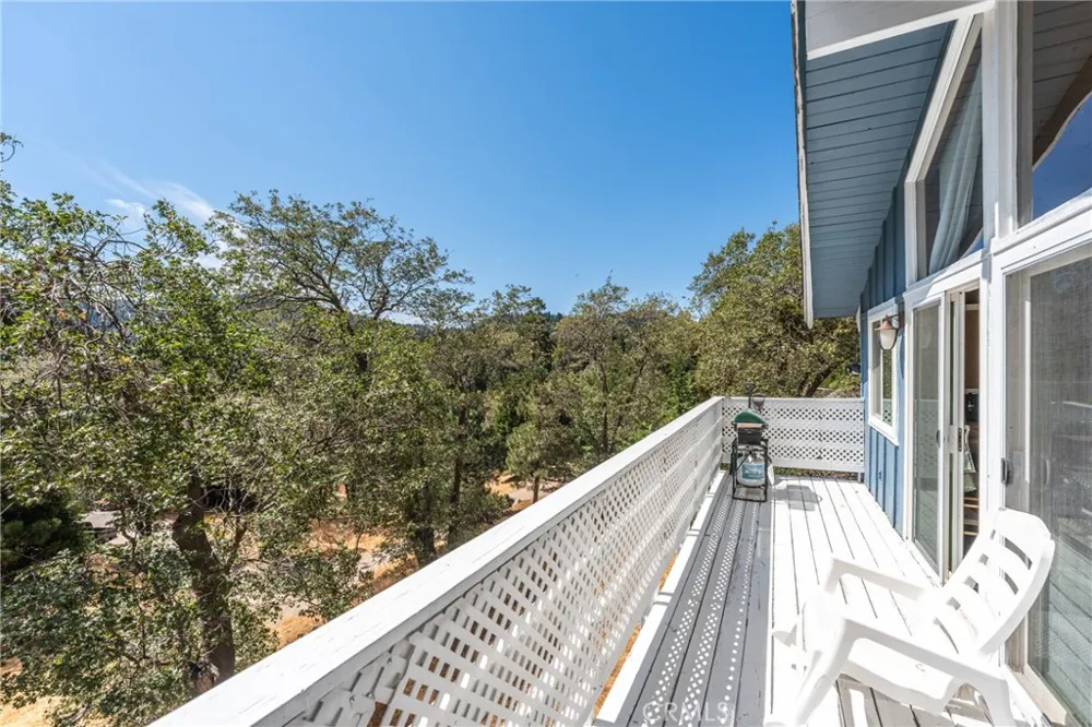 29199 Lake Brook Cedar Glen, CA 92321