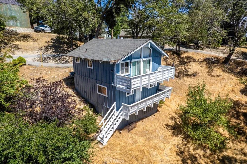 29199 Lake Brook Cedar Glen, CA 92321