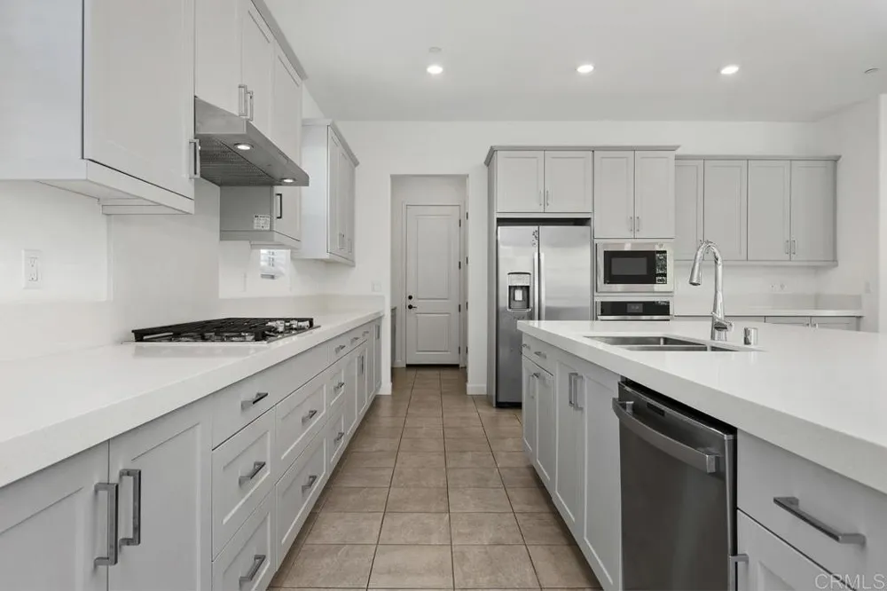 702 Westbrook Loop San Marcos, CA 92078