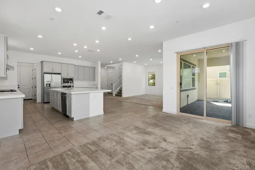 702 Westbrook Loop San Marcos, CA 92078