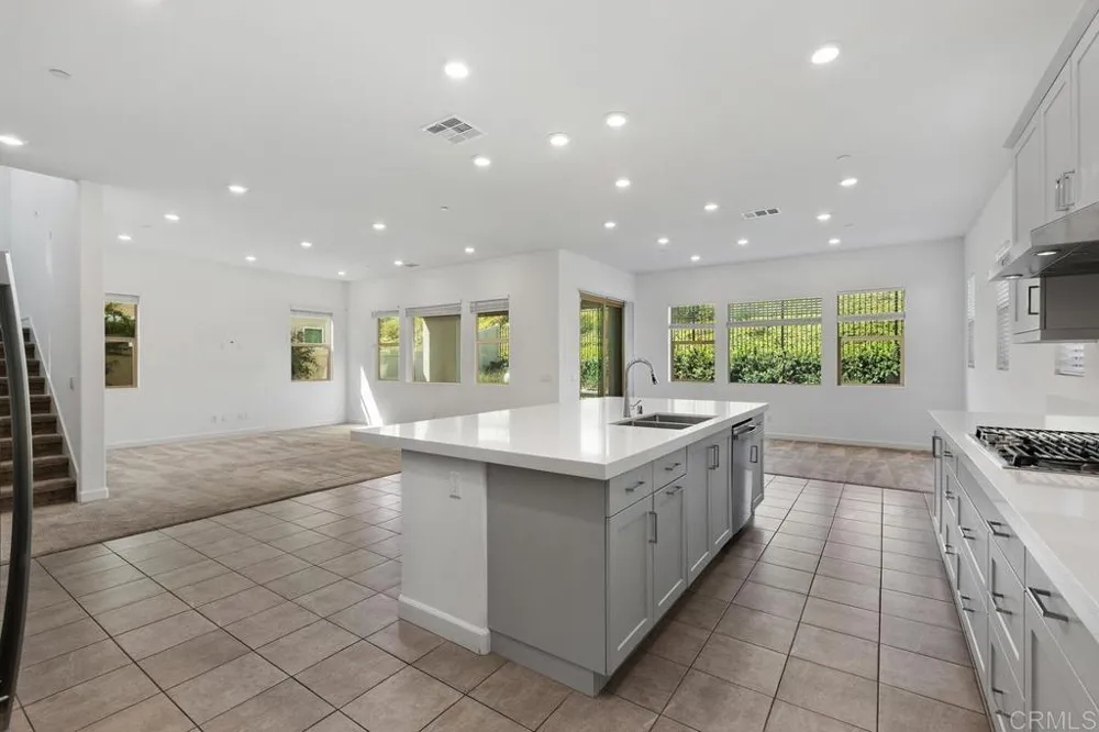 702 Westbrook Loop San Marcos, CA 92078