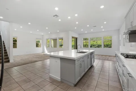 702 Westbrook Loop