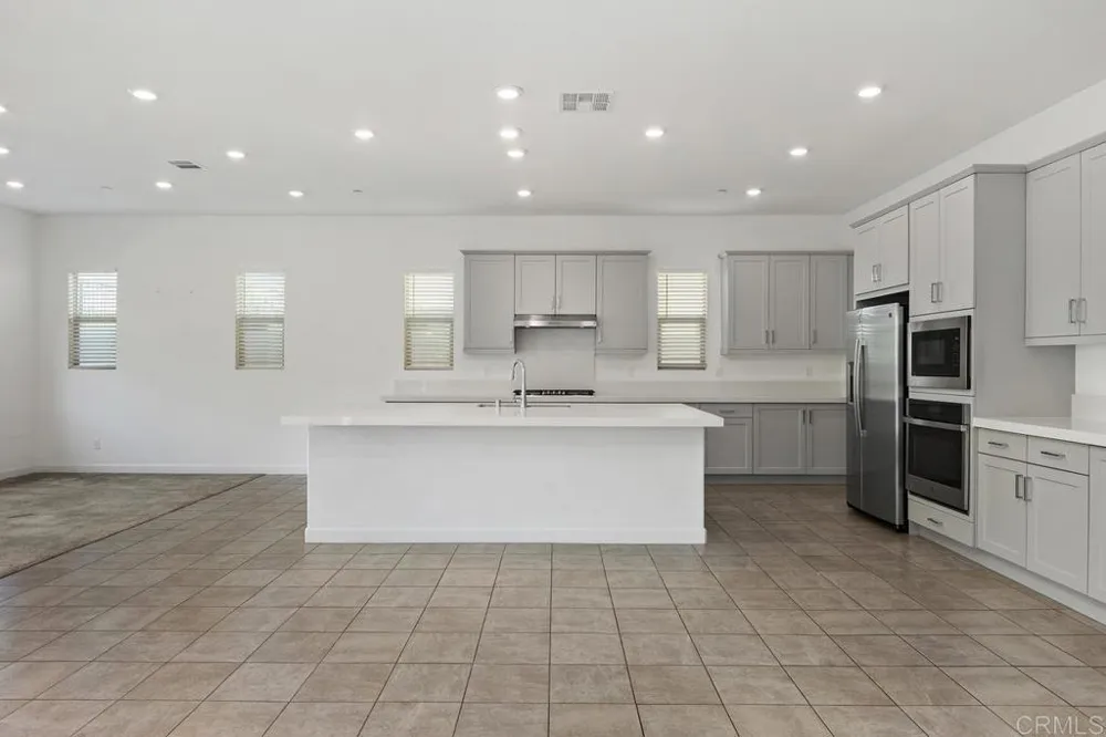 702 Westbrook Loop San Marcos, CA 92078