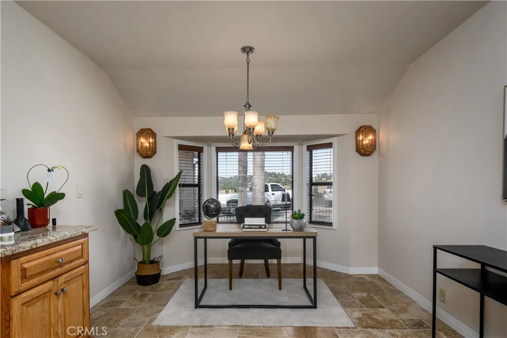1553 Amate La Habra Heights, CA 90631