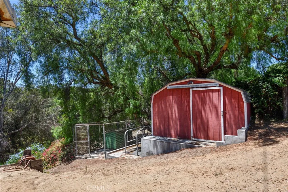 1553 Amate La Habra Heights, CA 90631