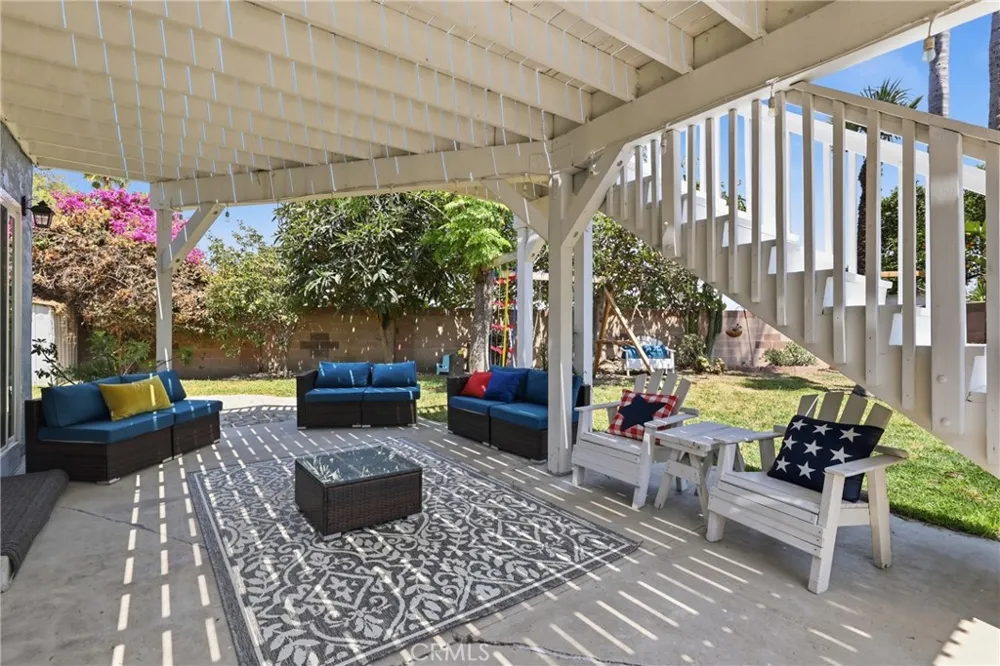 4201 W Oak Fullerton, CA 92833