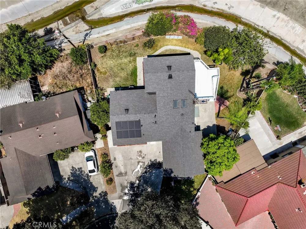 4201 W Oak Fullerton, CA 92833