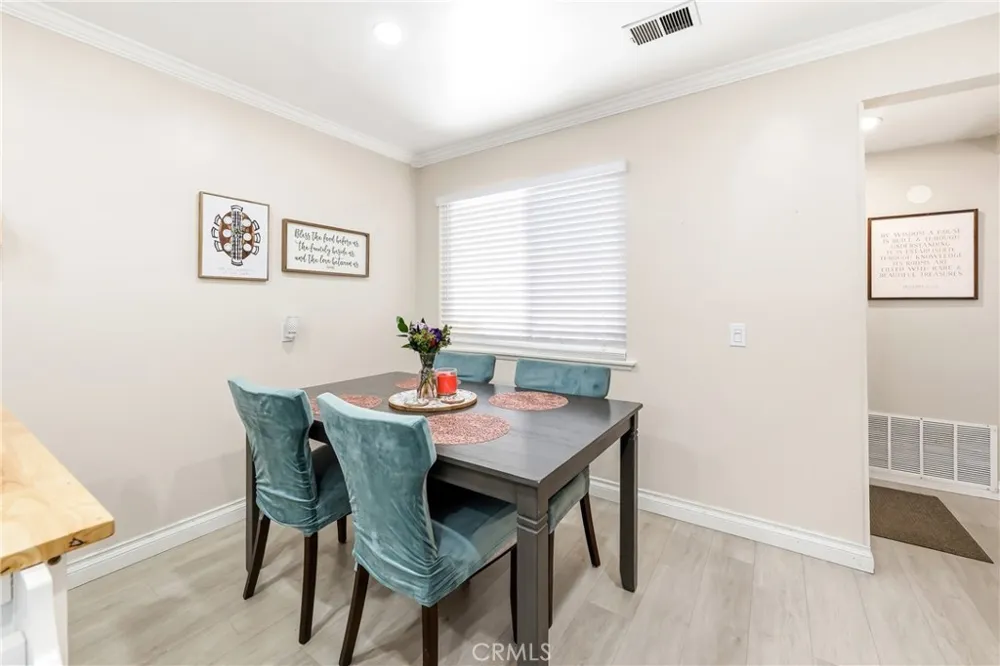 4201 W Oak Fullerton, CA 92833