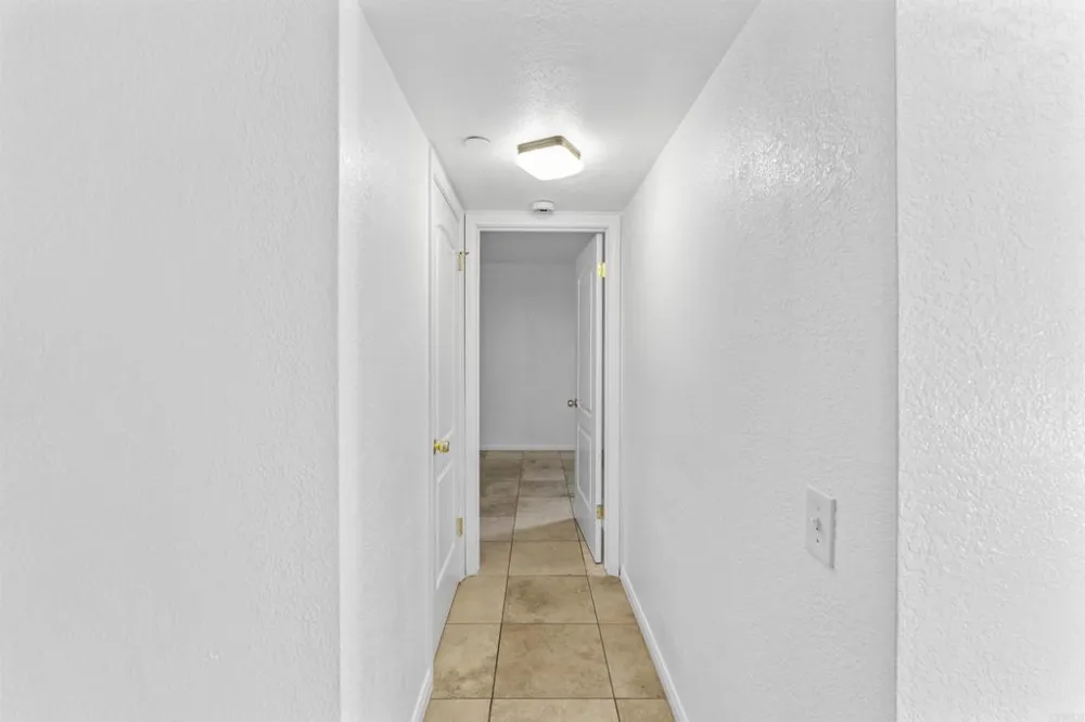 390 E Madison Avenue #H El Cajon, CA 92020