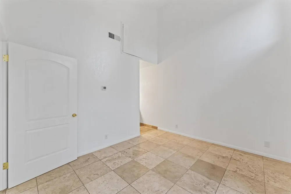390 E Madison Avenue #H El Cajon, CA 92020