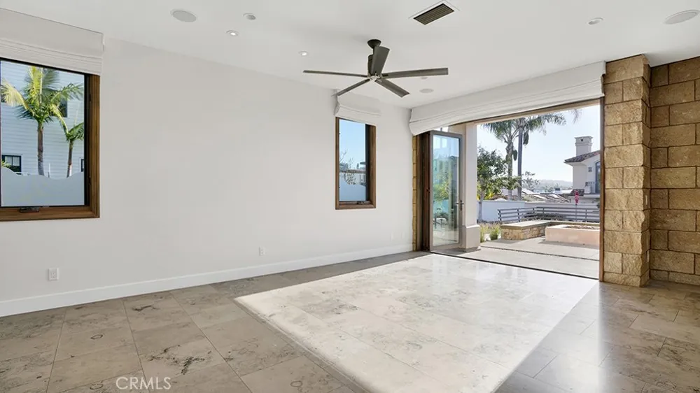 243 Poppy Avenue Corona del Mar, CA 92625