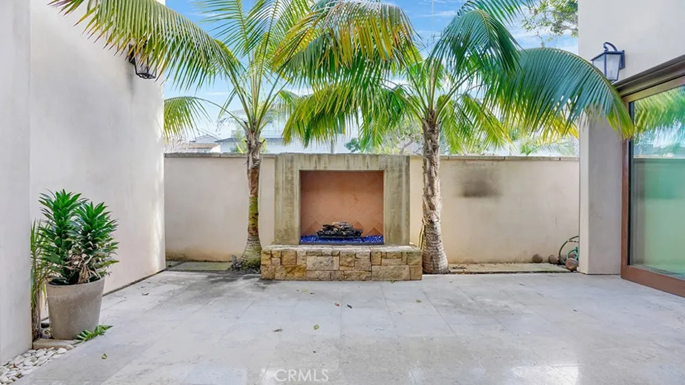 243 Poppy Avenue Corona del Mar, CA 92625