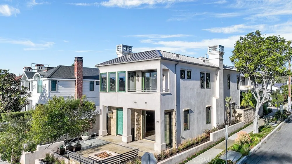 243 Poppy Avenue Corona del Mar, CA 92625
