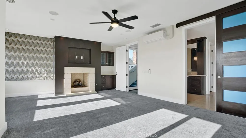 243 Poppy Avenue Corona del Mar, CA 92625