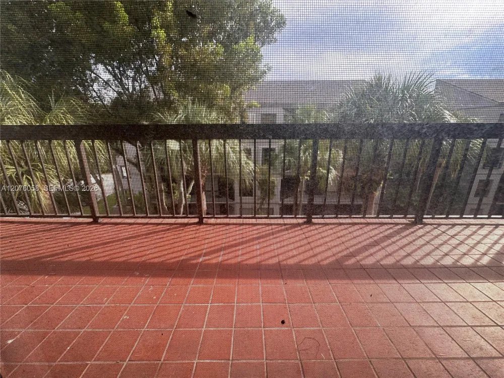8810 SW 132nd Pl #401DN Miami, FL 33186