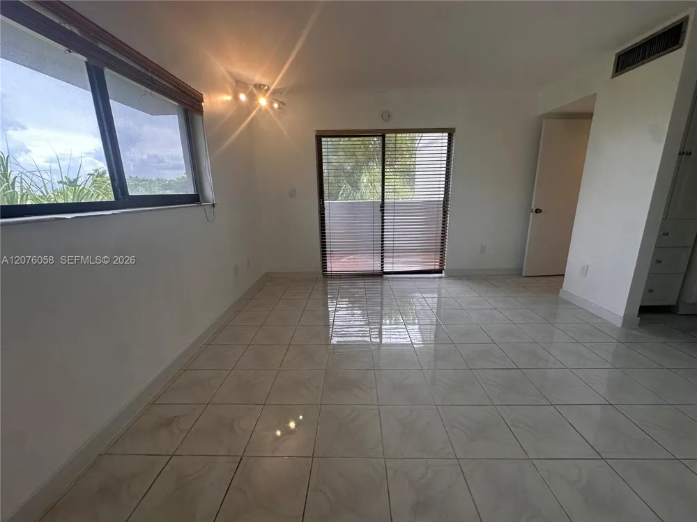 8810 SW 132nd Pl #401DN Miami, FL 33186