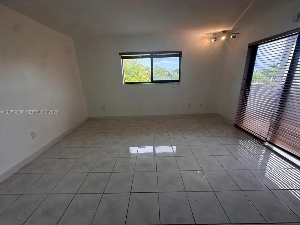 8810 SW 132nd Pl #401DN Miami, FL 33186