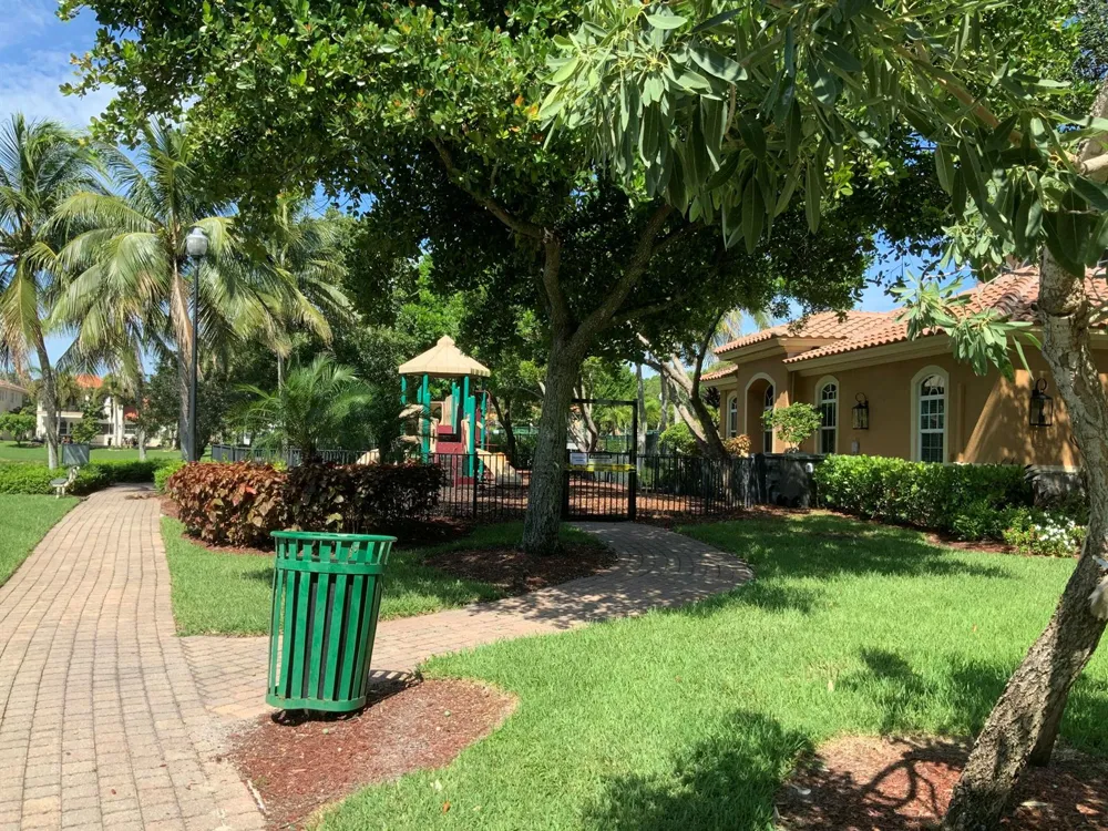 7082 Aliso Avenue West Palm Beach, FL 33413
