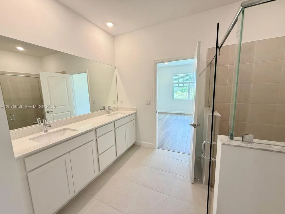 19804 Whispering Creek Rd #19804 Loxahatchee, FL 33470