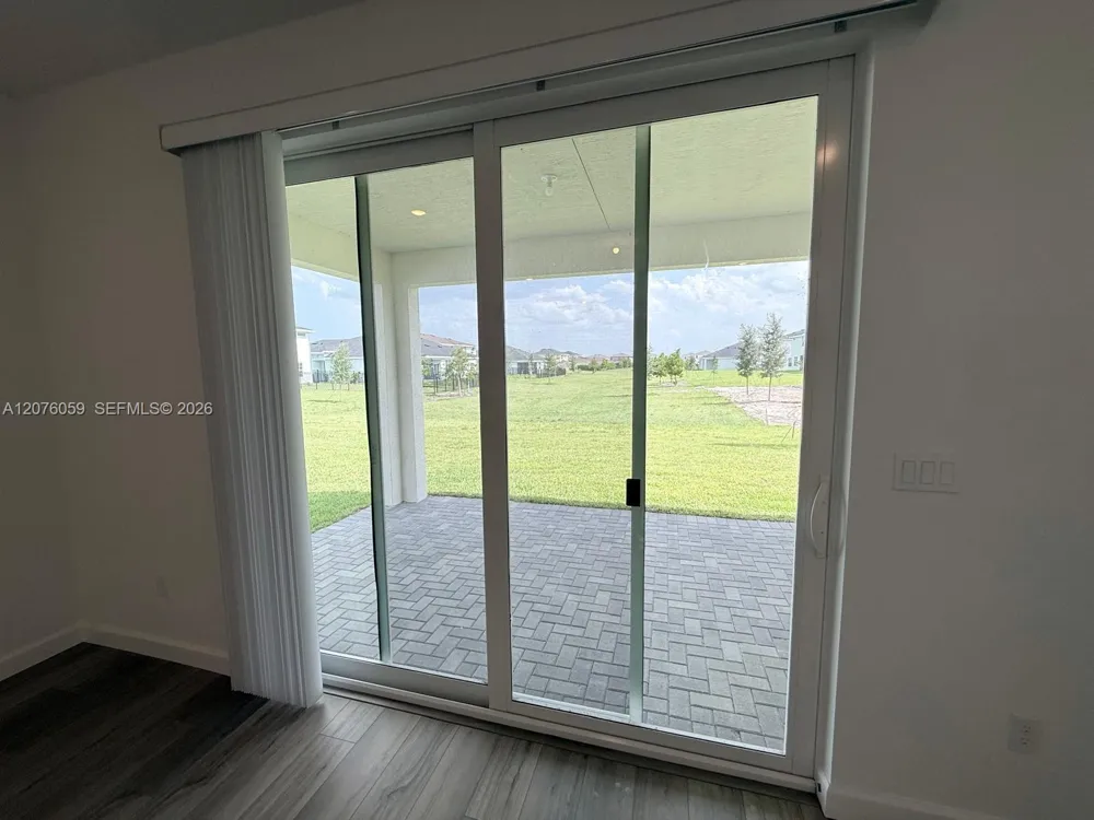 19804 Whispering Creek Rd #19804 Loxahatchee, FL 33470