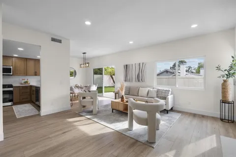 7902 Tinaja Lane