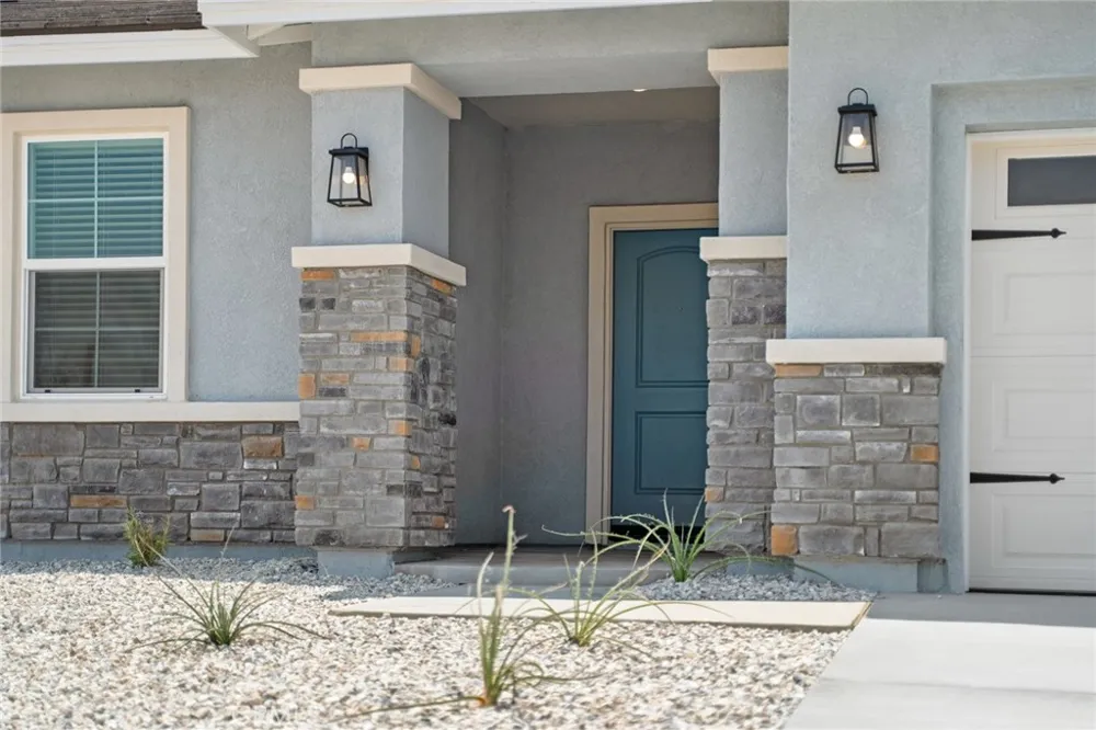 14842 Desert Lily Court Apple Valley, CA 92307
