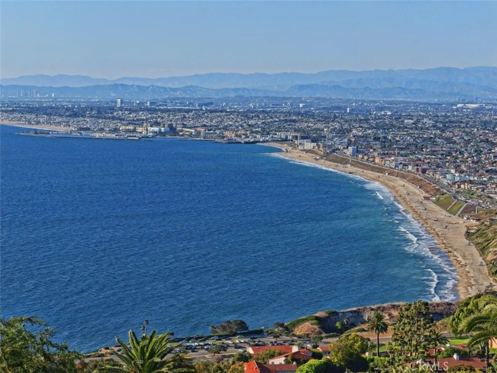 1905 Paseo Del Sol Palos Verdes Estates, CA 90274