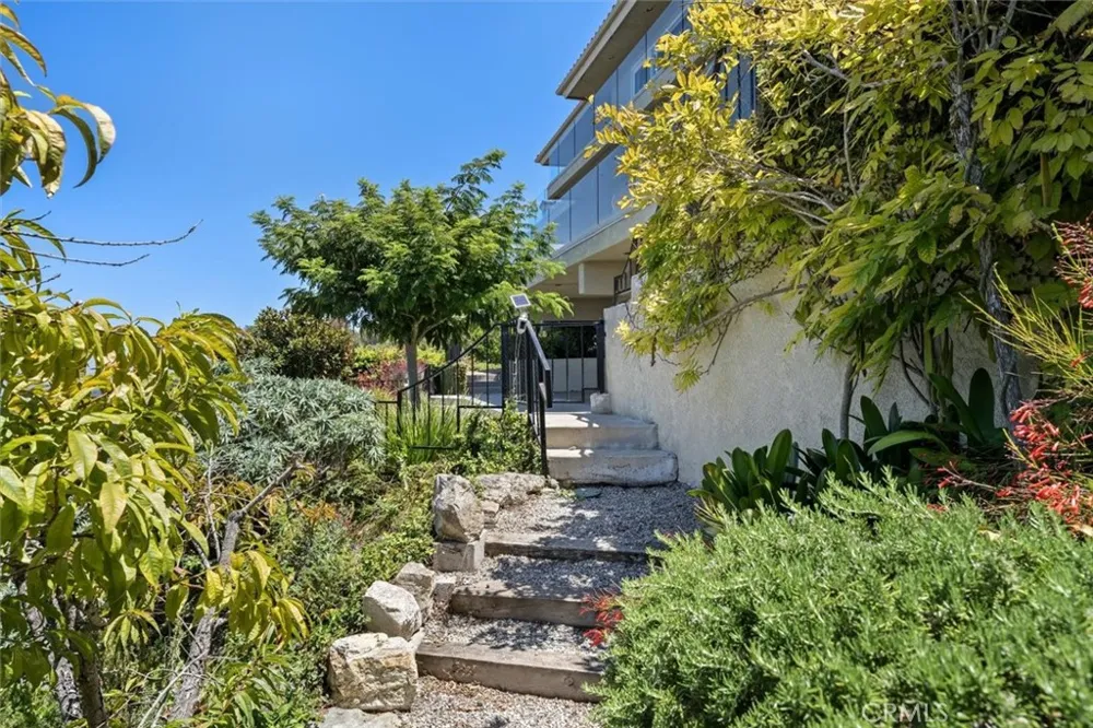 1905 Paseo Del Sol Palos Verdes Estates, CA 90274