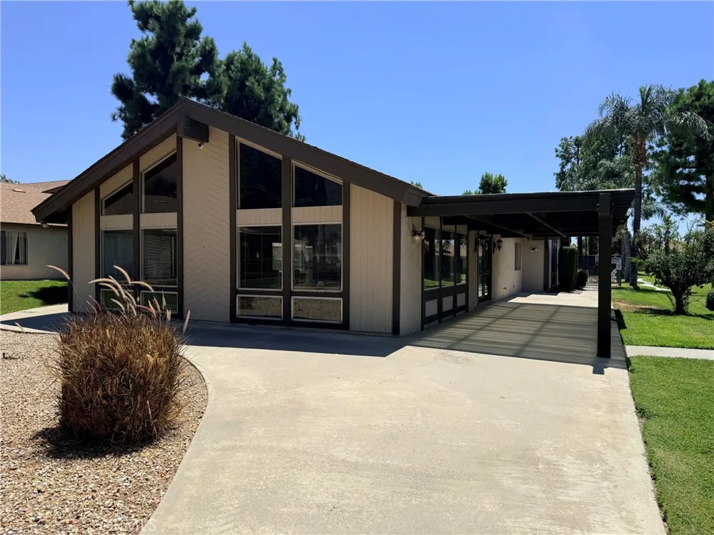 1364 Sierra Seneca Drive San Jacinto, CA 92583