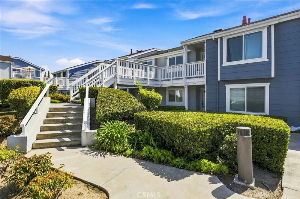 2127 Avenida Espada #210 San Clemente, CA 92673