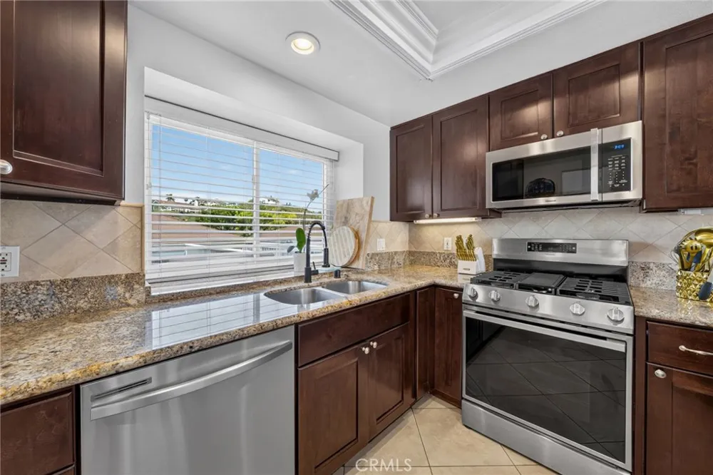 2127 Avenida Espada #210 San Clemente, CA 92673