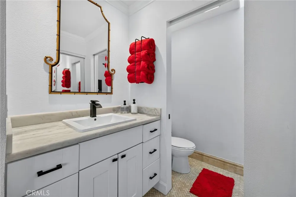 2127 Avenida Espada #210 San Clemente, CA 92673